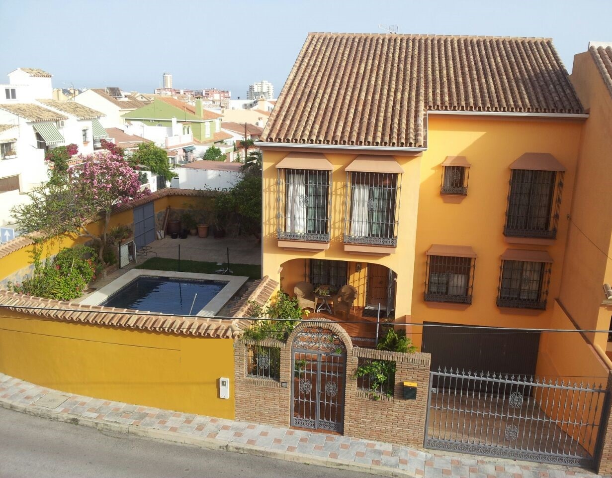 Hus till salu i Los Pacos (Fuengirola)